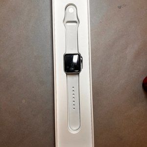 Series 3 iWatch with original white band